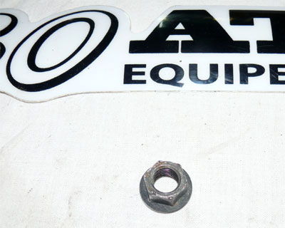 Nut wheel hub Used HONDA ATC 250R