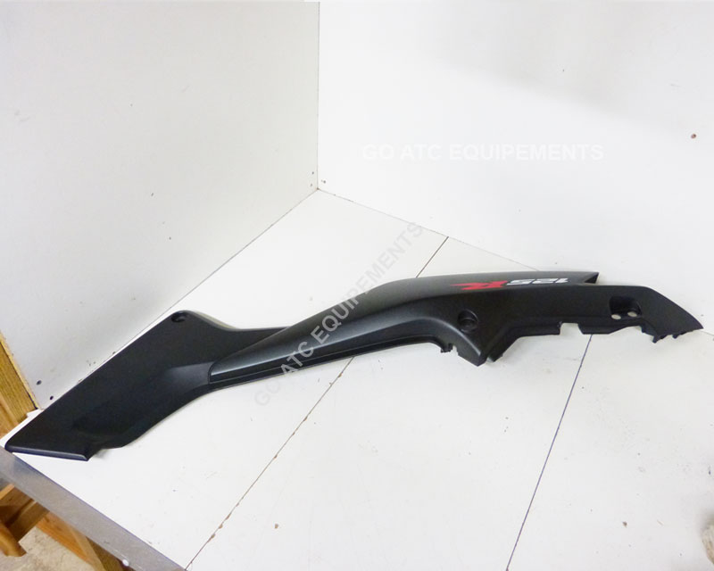 Cowl set right side OEM NEW HONDA CBR125 JC34
