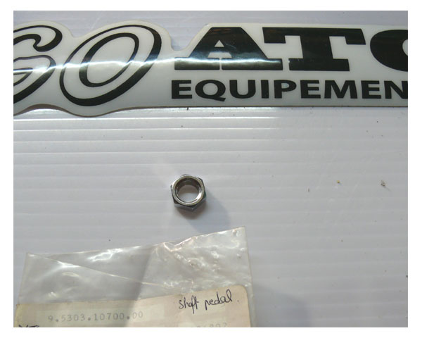 Ecrou Origine neuf YAMAHA YT60-125-175