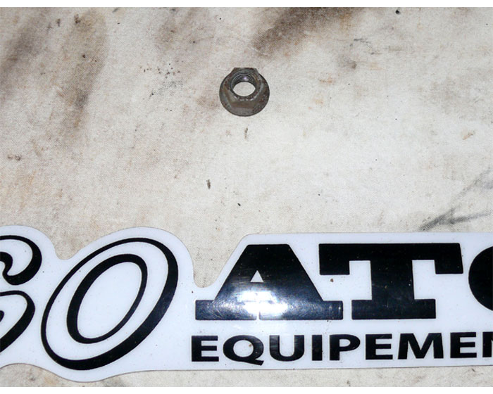 Nut flange hub Used ATC HONDA 200X 1983-85