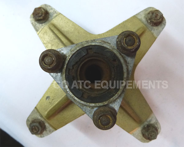 Front wheel hub Used ATC HONDA 250R 83-84 - Image 2