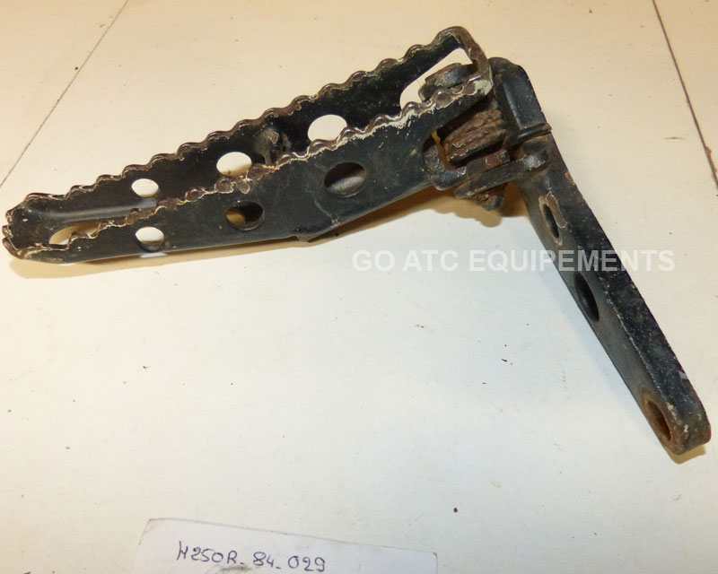 Left foot pegs Used ATC HONDA 250R 83-84