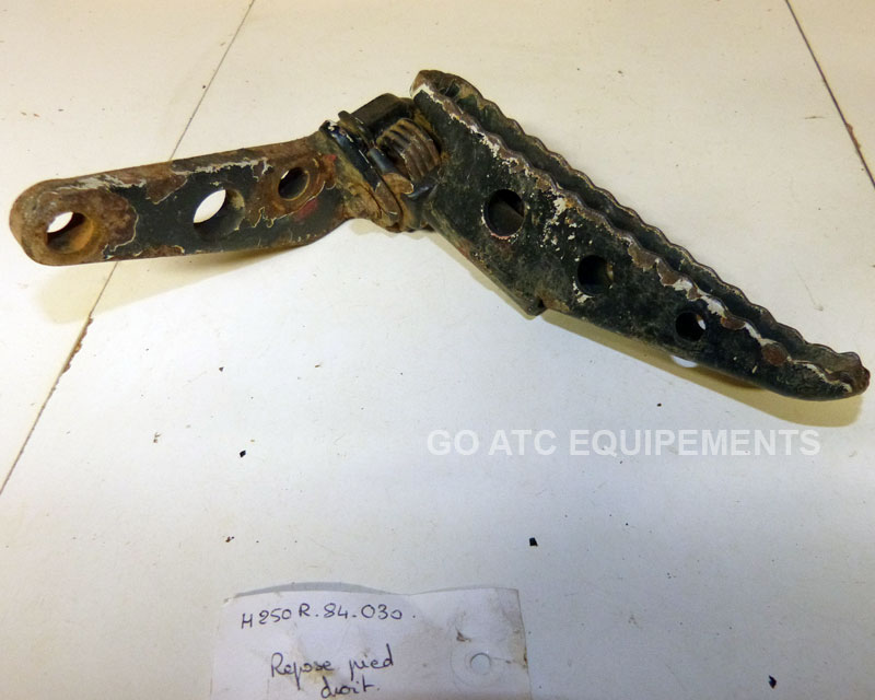 Right foot pegs Used ATC HONDA 250R 83-84