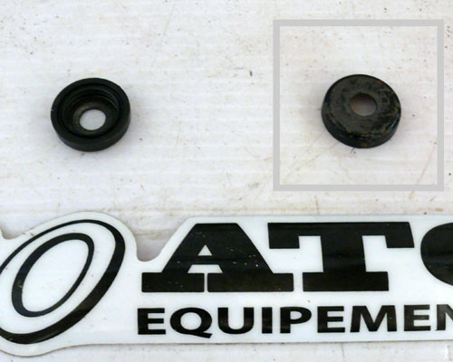 Seal shock pivot Used ATC HONDA 250R 1983-84