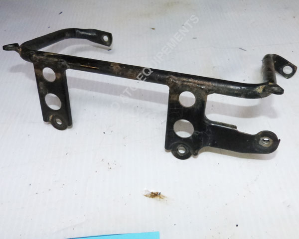 Support radiateur droit Occasion ATC HONDA 250R 1985-86 – Image 2