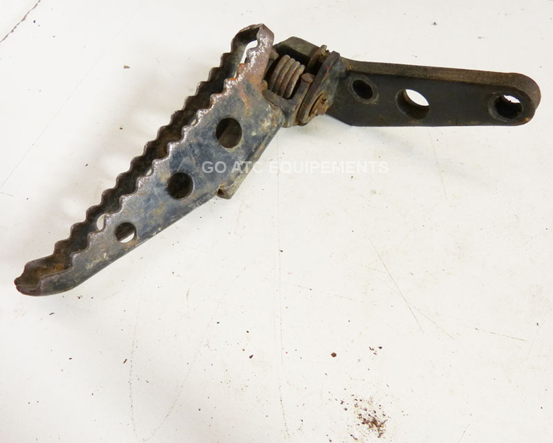 Left foot pegs Used ATC HONDA 250R 83-84
