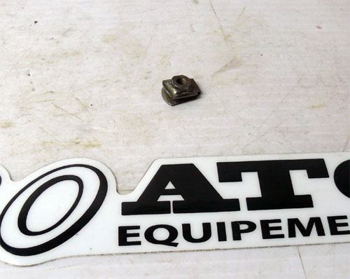 Clip écope radiateur Occasion YAMAHA Tri-z 250