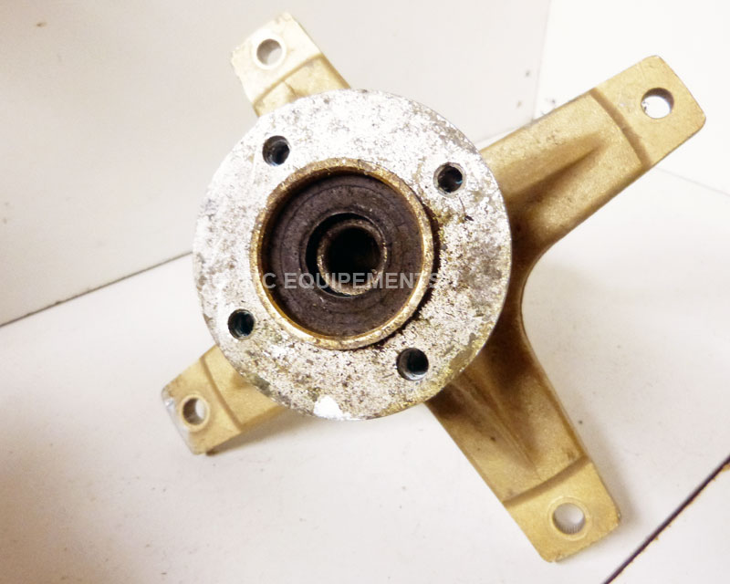 Front wheel hub Used YAMAHA Tri-z 250 1985-86 - Image 2