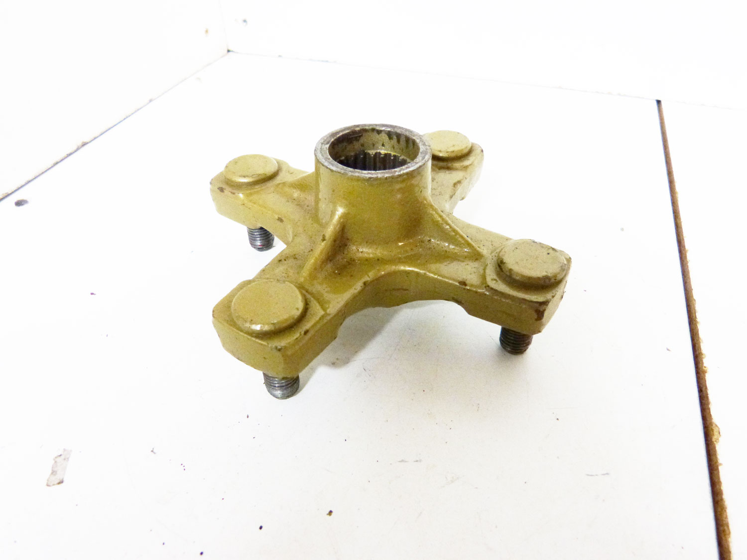 Collar rear wheel Used ATC YAMAHA Tri-z 250 YTZ 250 1985-86