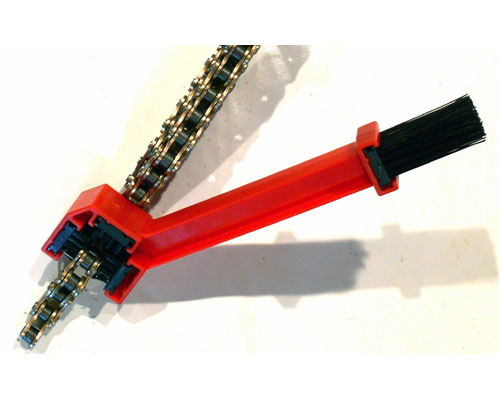 Chaine : brosse spéciale
